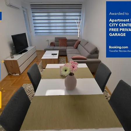 Apartment 54 City Center - Free Private Garage Novi Sad Exterior photo