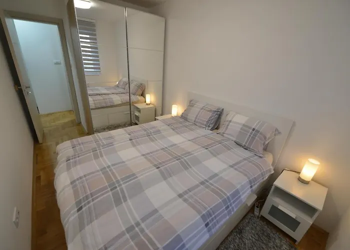 Apartment 54 City Center - Free Private Garage