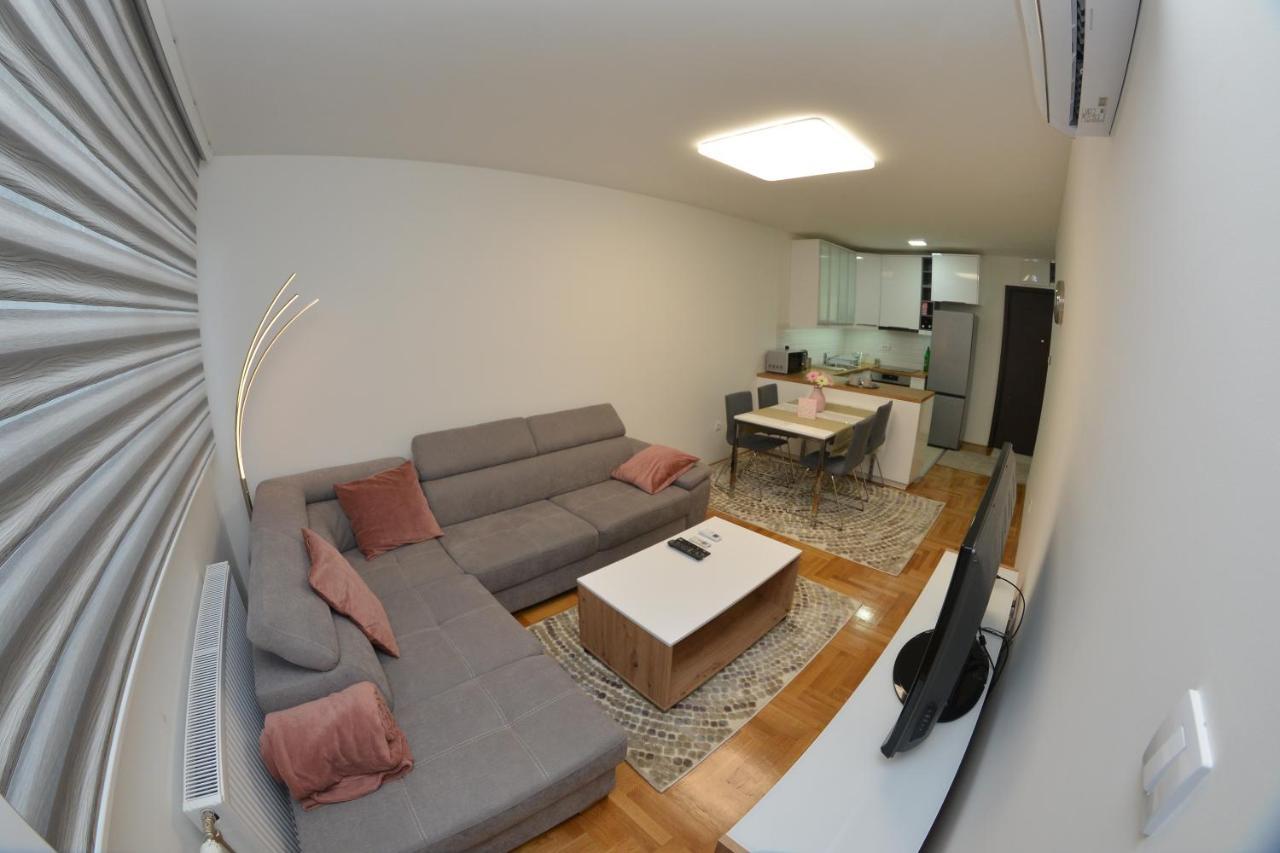 54 Center - Free Private Garage * Novi Sad